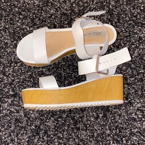 Steve Madden white wooden platform sandals